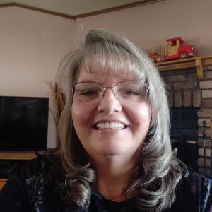 Meet your Posher, Connie